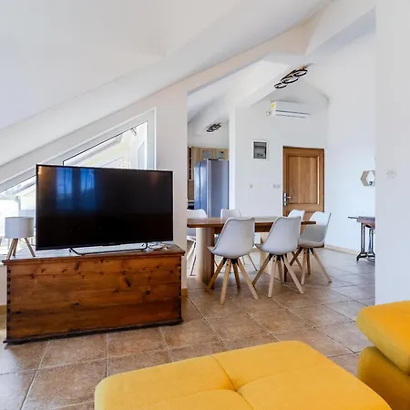 Marin Zavala